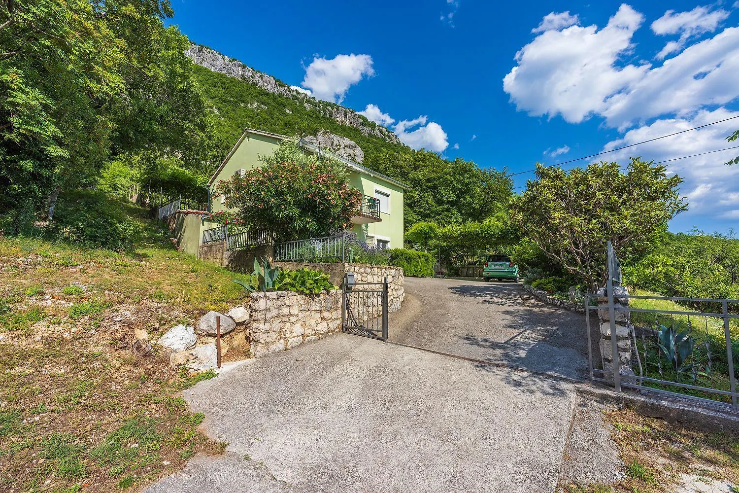 Preiswertes Studio-Apartment Mit Privatem Grill, Privatparkplatz Unweit Vom Meer Grizane-Belgrad Croatia