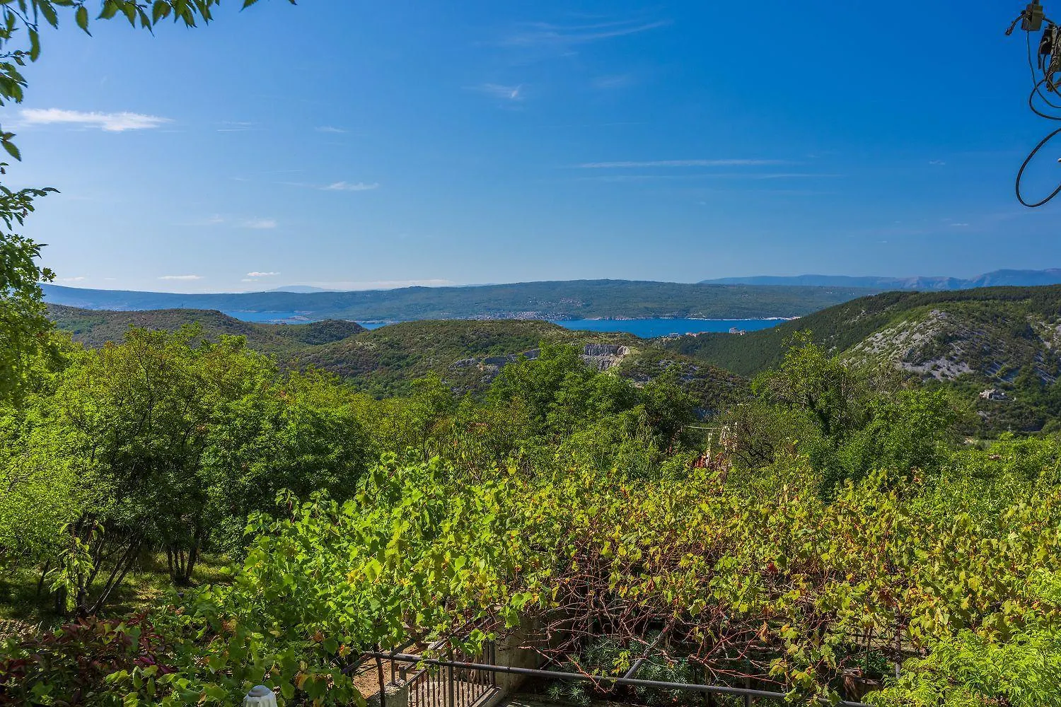 Preiswertes Studio-Apartment Mit Privatem Grill, Privatparkplatz Unweit Vom Meer Grizane-Belgrad
