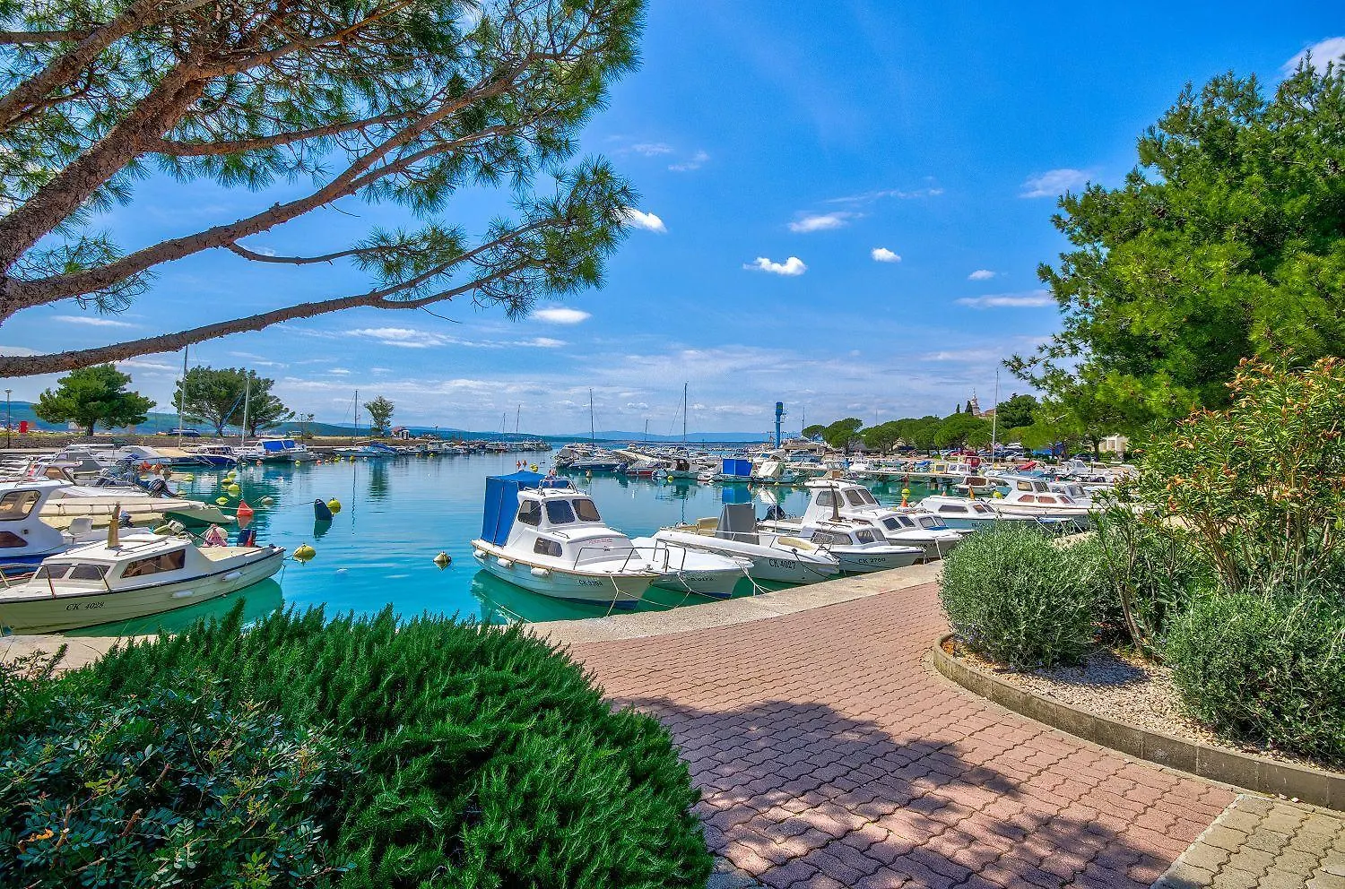 Preiswertes Studio-Apartment Mit Privatem Grill, Privatparkplatz Unweit Vom Meer Grizane-Belgrad Apartment